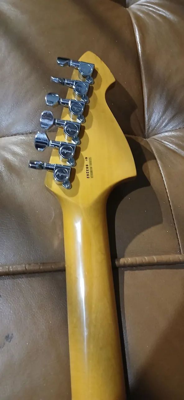 Guitarra Tagima arrow 2 - Foto 4