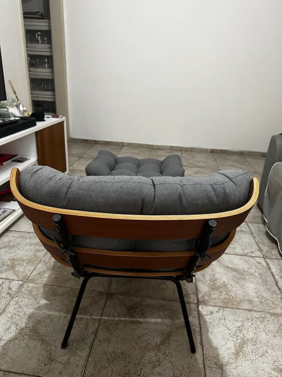 Poltrona Costela Slim Cinza - Abra Casa - Foto 4