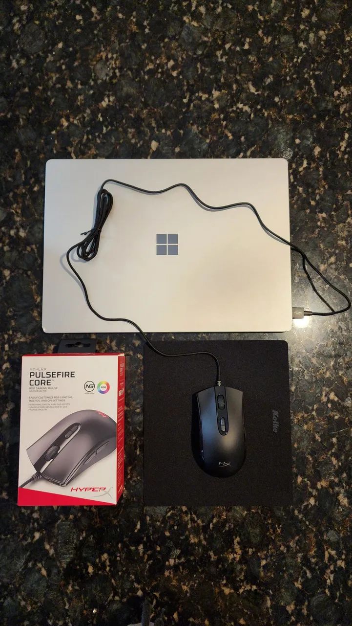 Usado Microsoft Surface 3 4k Touchscreen i7 + HyperX Pulsefire novo
