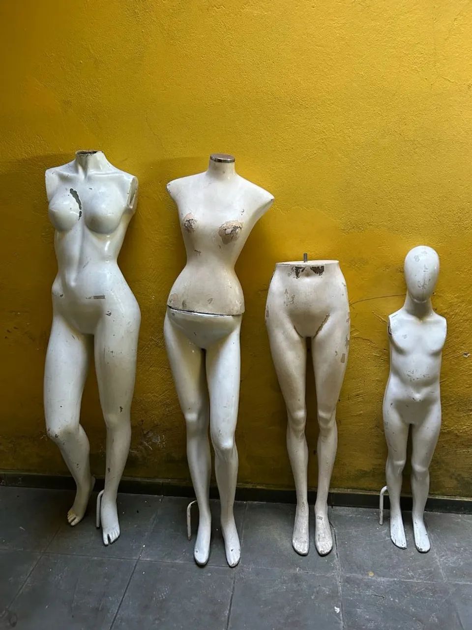 MANEQUINS A VENDA NO PRECINHO 