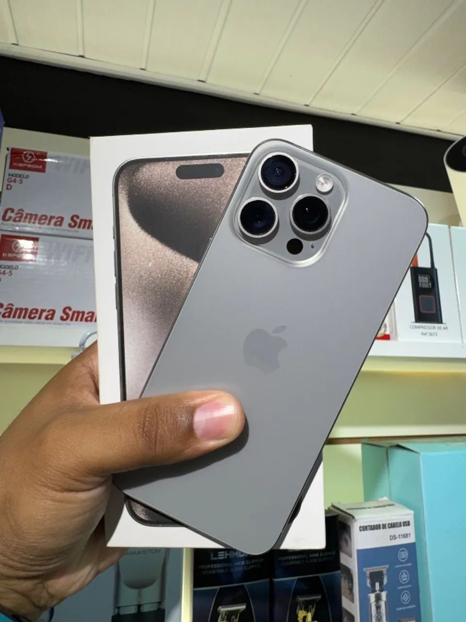 Iphone 15 pro Max  - Foto 2