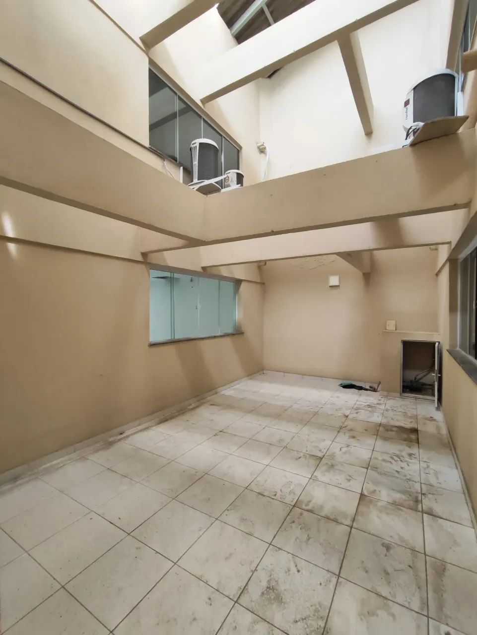 Salas comerciais, total de 06 (seis) por andar - Centro, Macaé - Foto 2