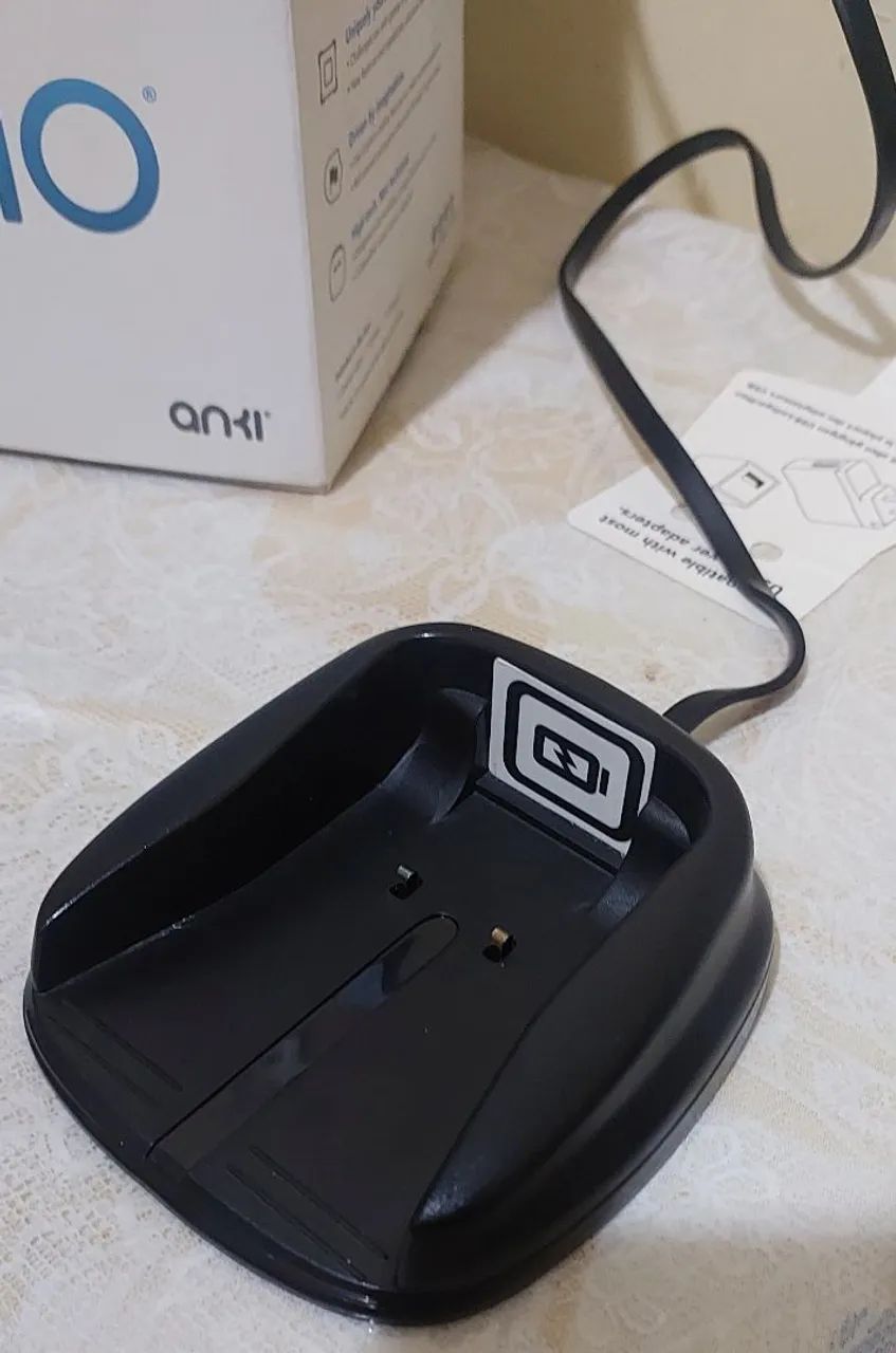 COZMO ROBÔ ORIGINAL COMPLETO + CAIXA  MUITO CONSERVADO - Foto 4