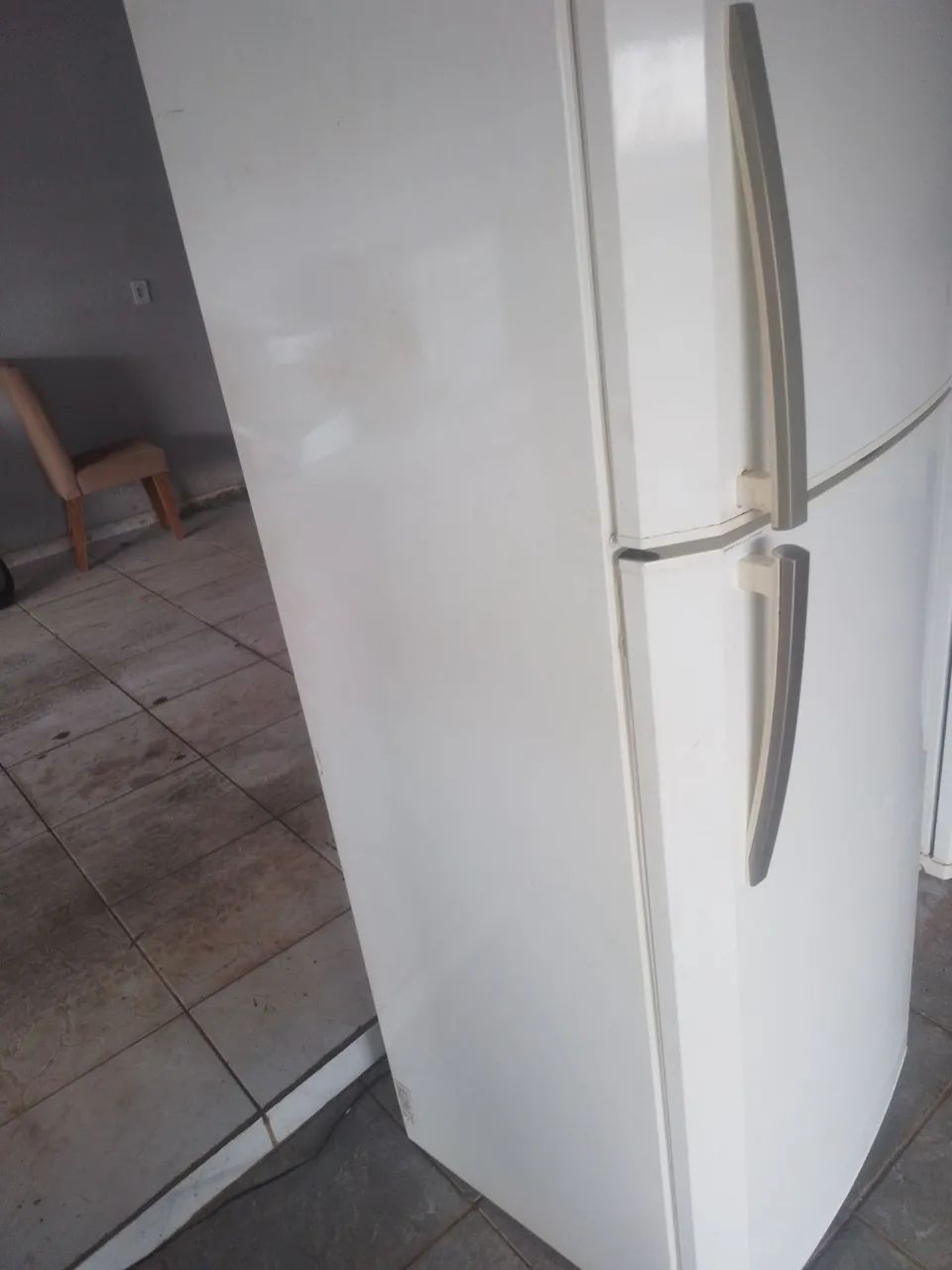 Geladeira dúplex 467 litros gelo seco funciona normal  - Foto 3