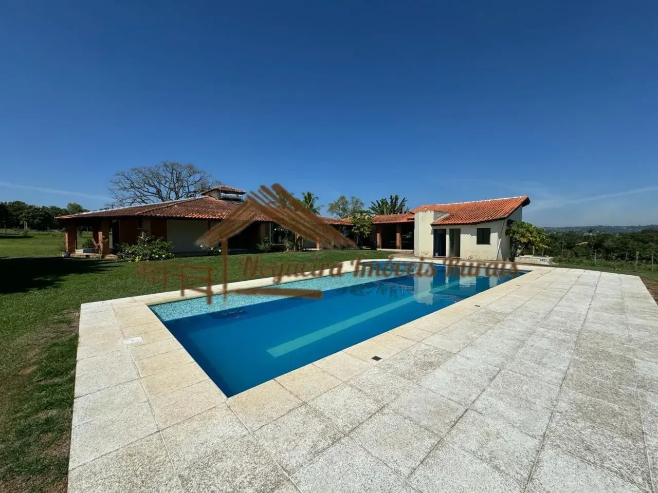 Chácara com 90.000 m², excelente lazer, casa com 4 dormitórios, área de lazer completa