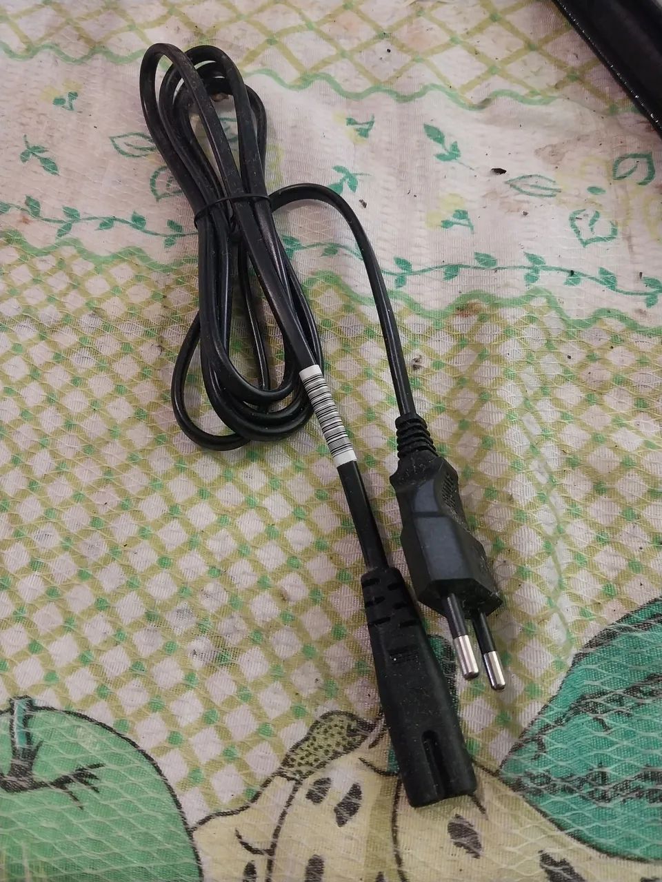 Cabo Fonte 8 " iec c7 