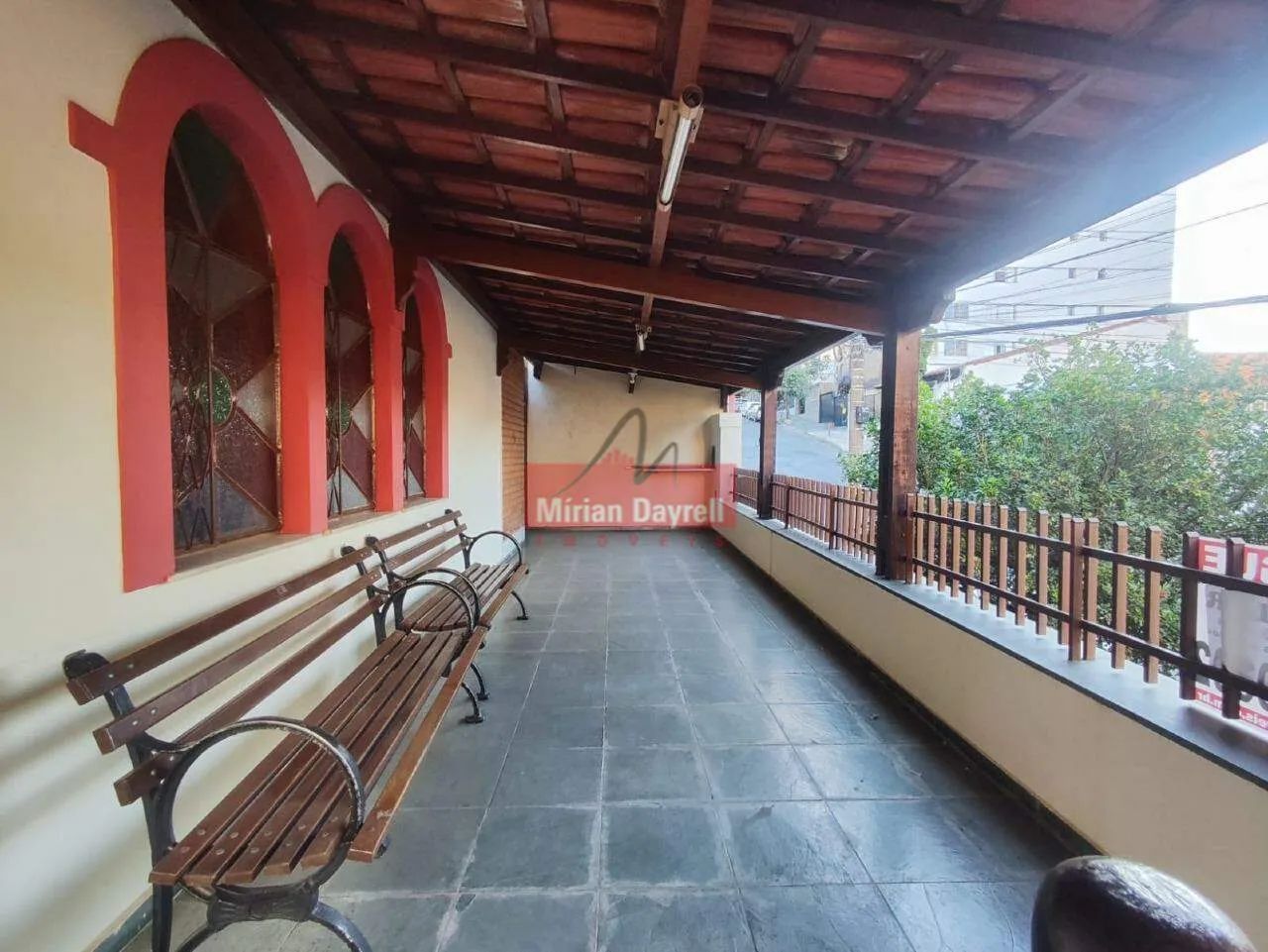 (67859) para aluguel - Casa com 4 quartos, 2 vagas, no Cidade Nova