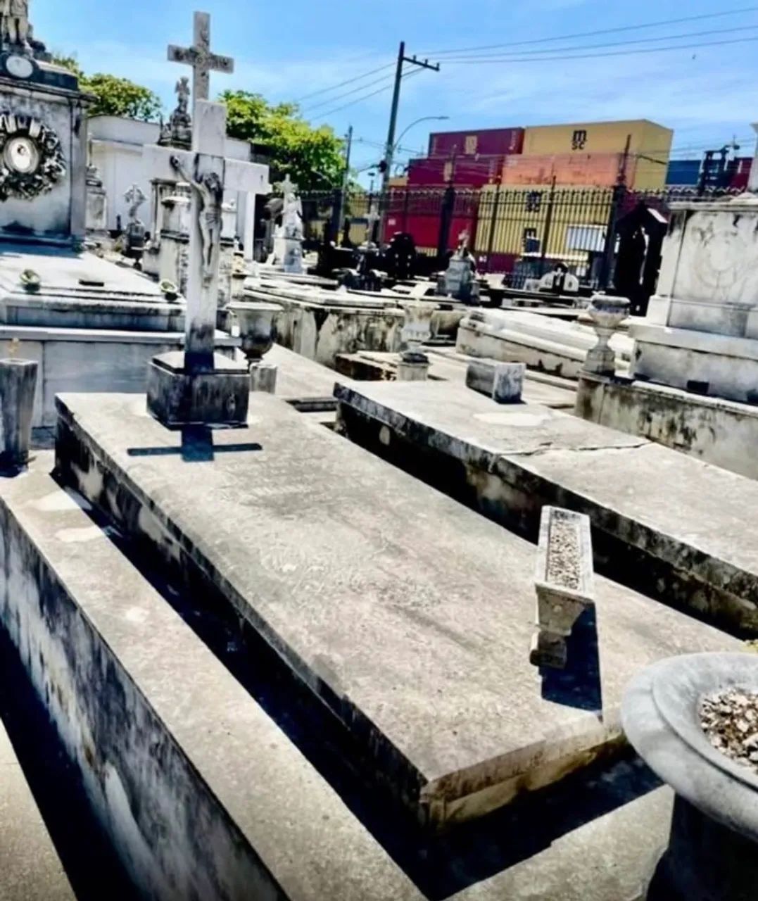 Jazigo no Cemitério do Caju - Foto 4