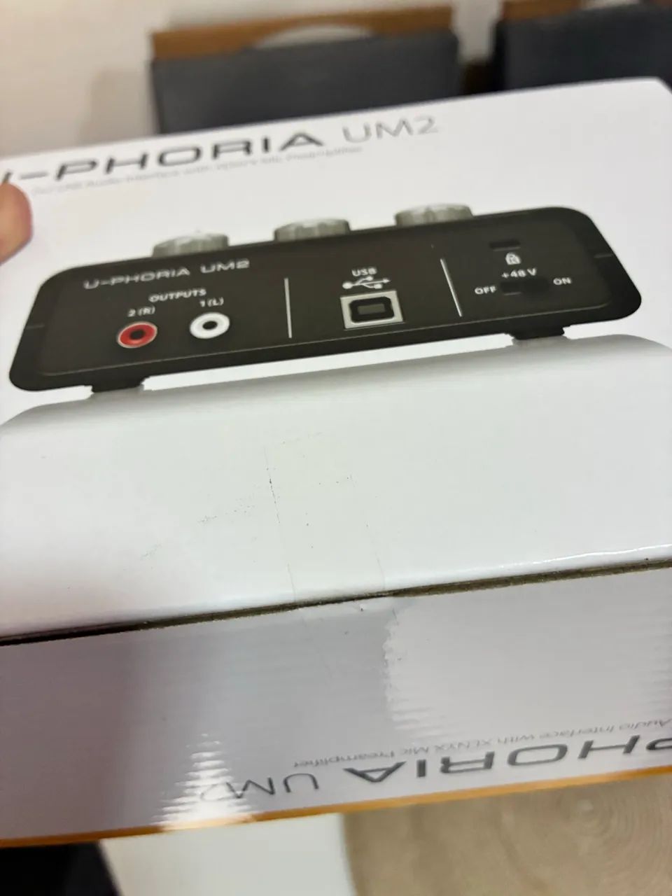 Placa de áudio behringer um2 ?zerada na caixa? - Foto 2