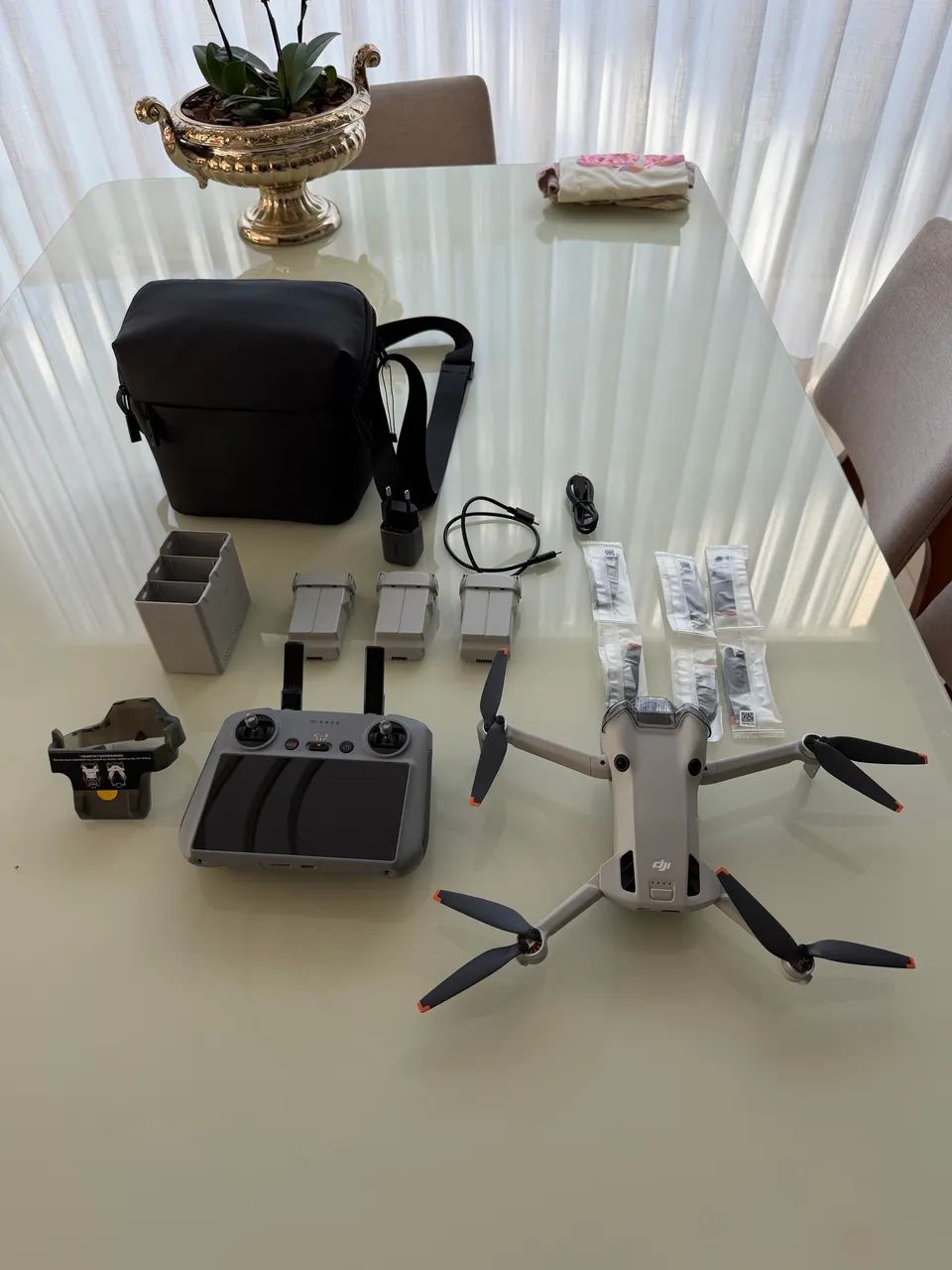 Dji Mini 4 Pro Fly combo plus 