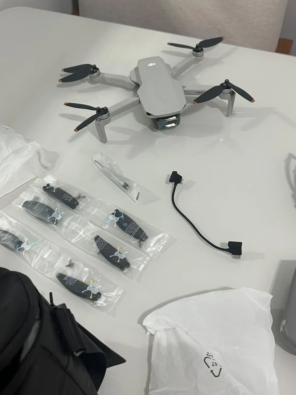 Drone DJI Mini 2 SE Fly More Combo