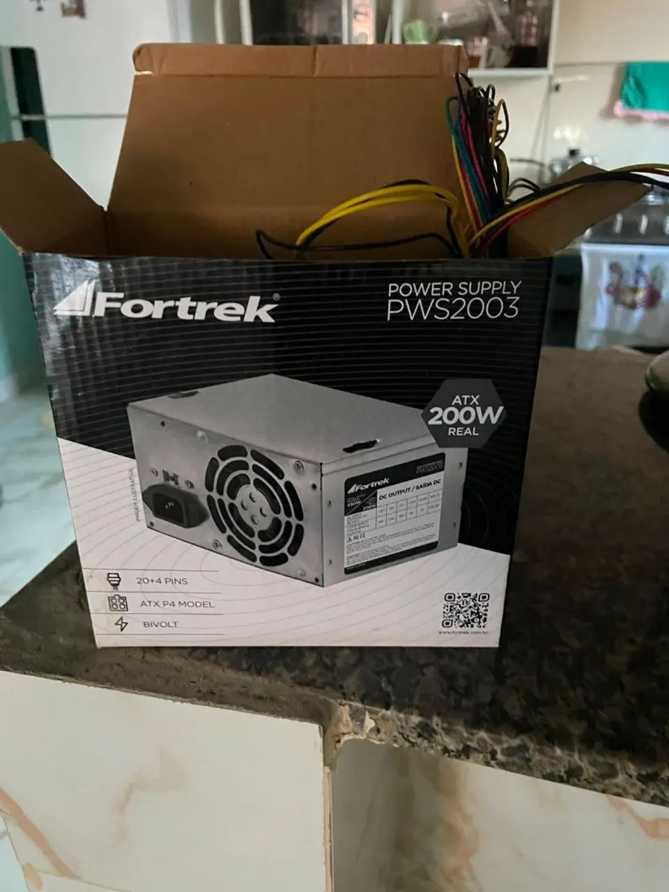 Fonte de pc fortrek 200w