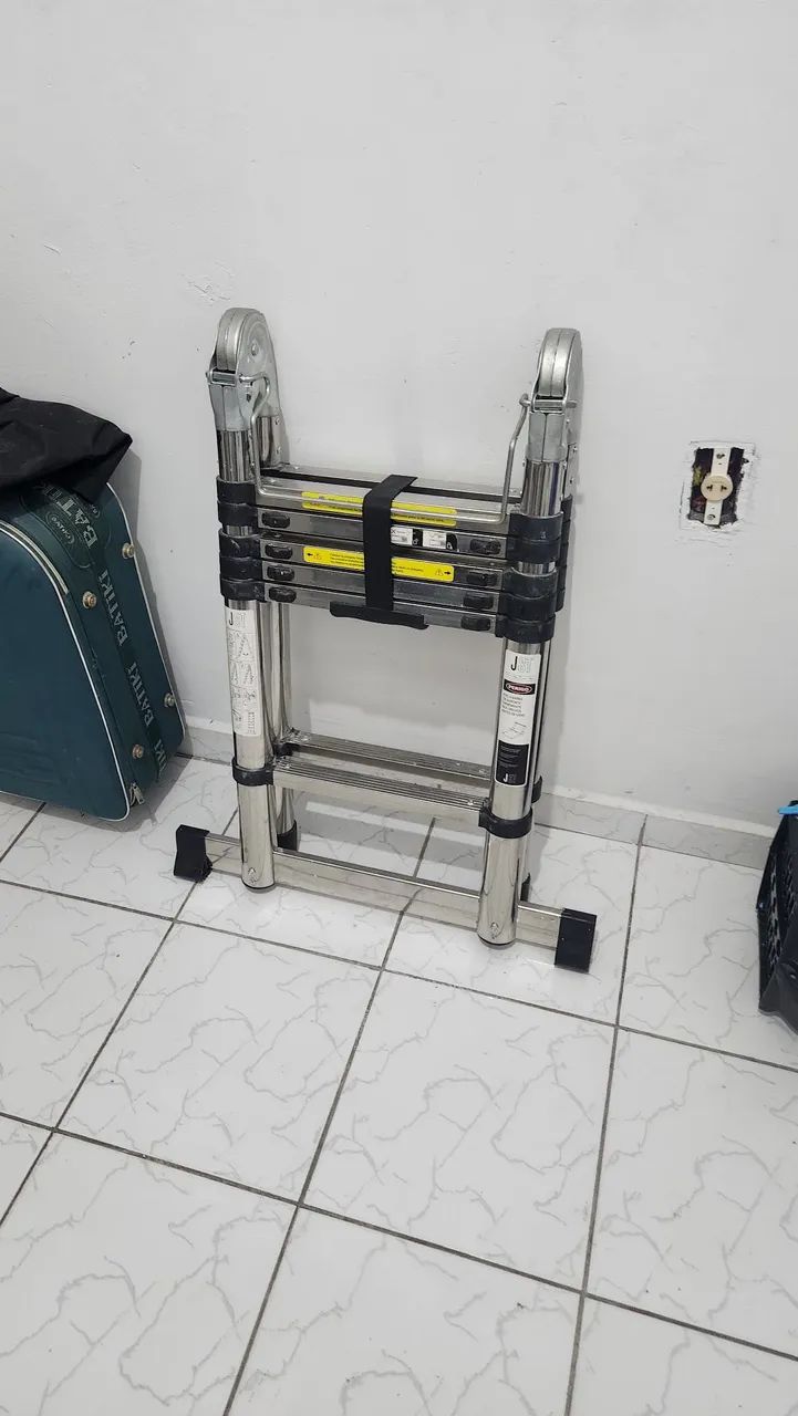 Escada telescopica dupla 