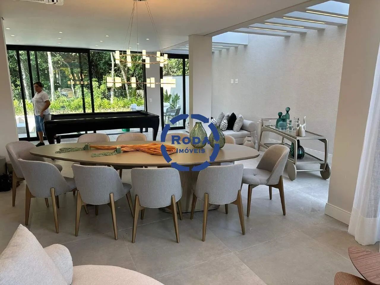 Casa de luxo, com 6 Suítes e 4 Vaga de Garagem! - Foto 4