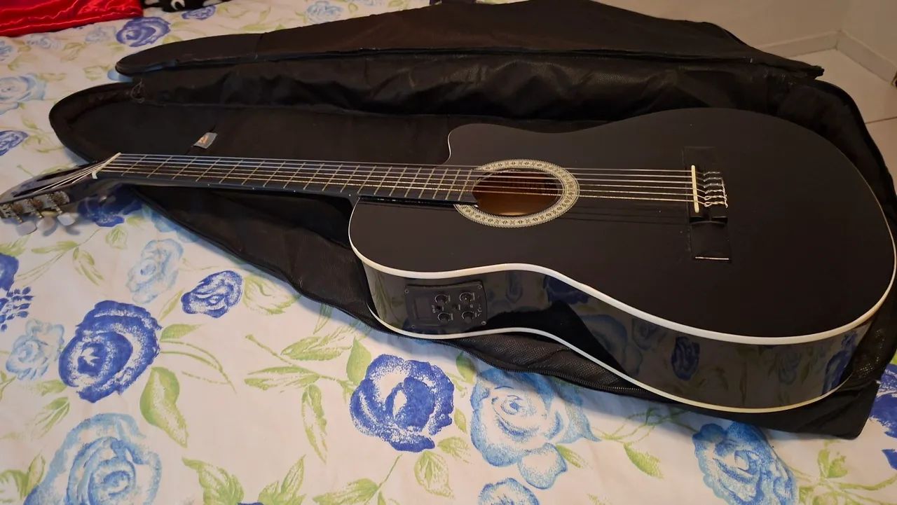 Violão Giannini elétrico com capa e palheta - Foto 2
