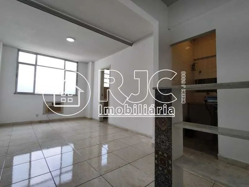 Kitnet/Conjugado : / Residencial / Praça da Bandeira - Foto 2