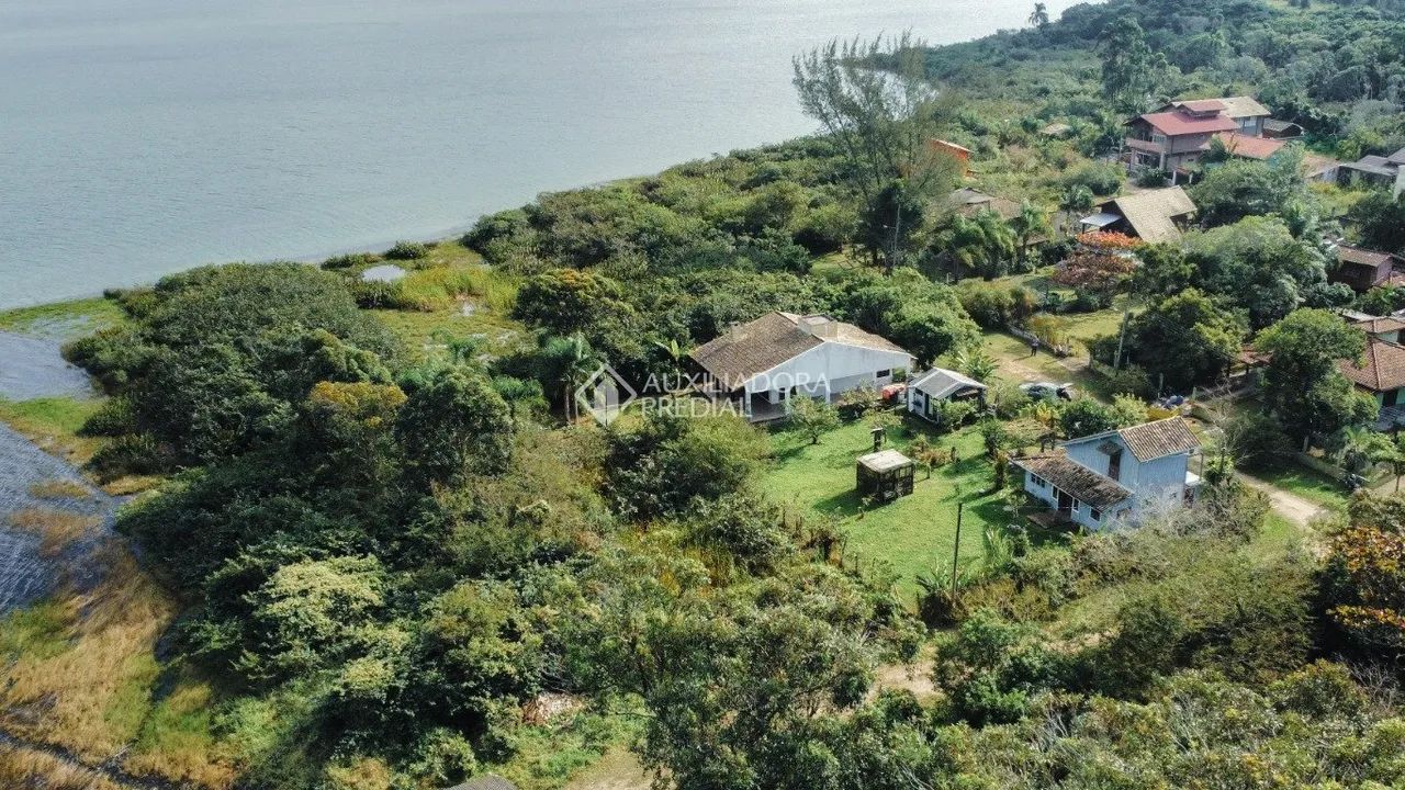 Casa a venda na Beira da Lagoa Ibiraquera - Foto 3