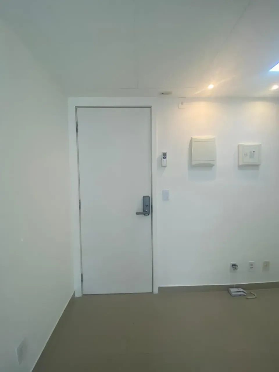 VENDO SALA COMERCIAL NO Condomínio A5 ( 23 mts) - Foto 5