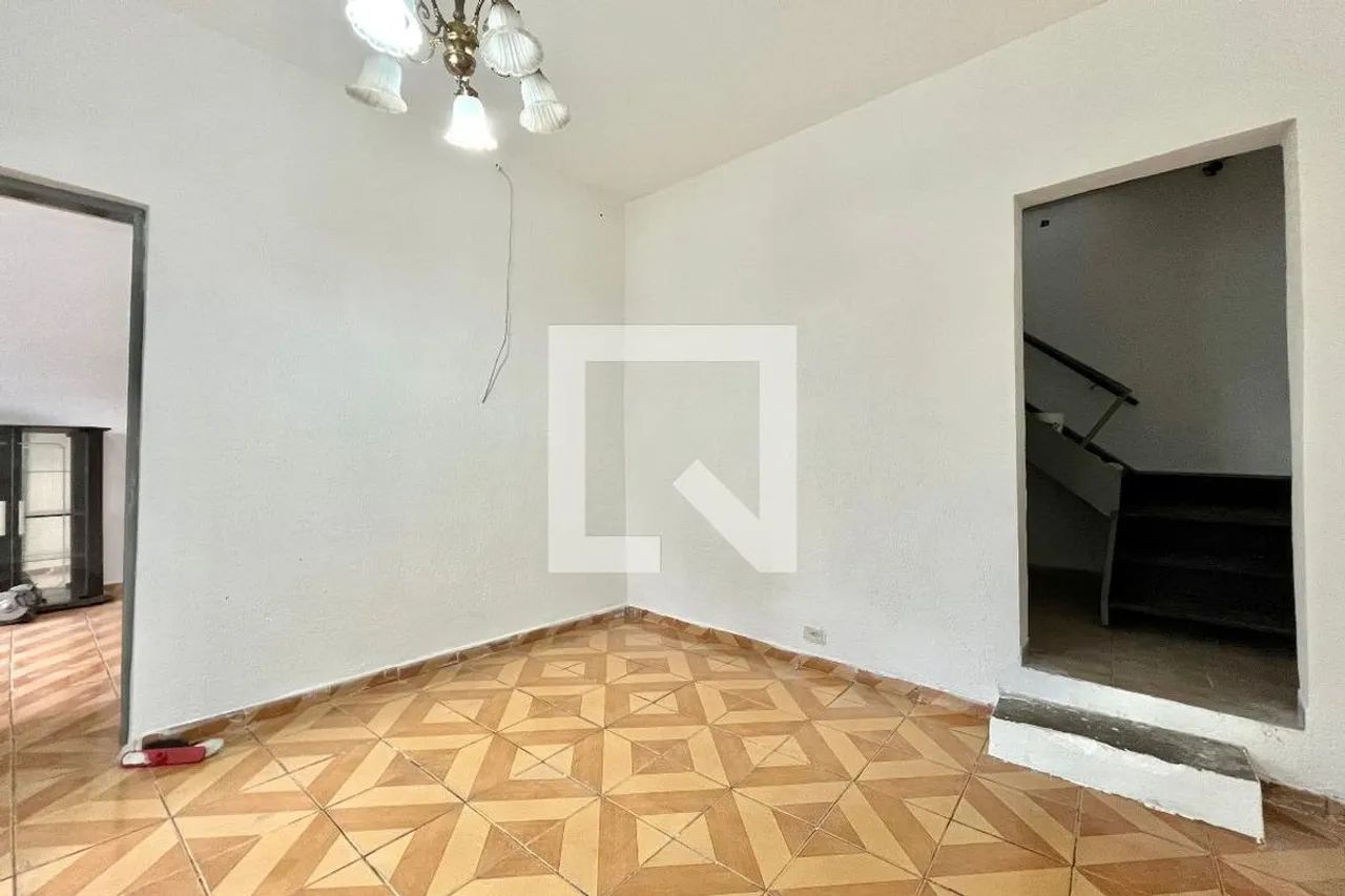 Casa à Venda - Vila Campestre, 2 Quartos, 220 m2