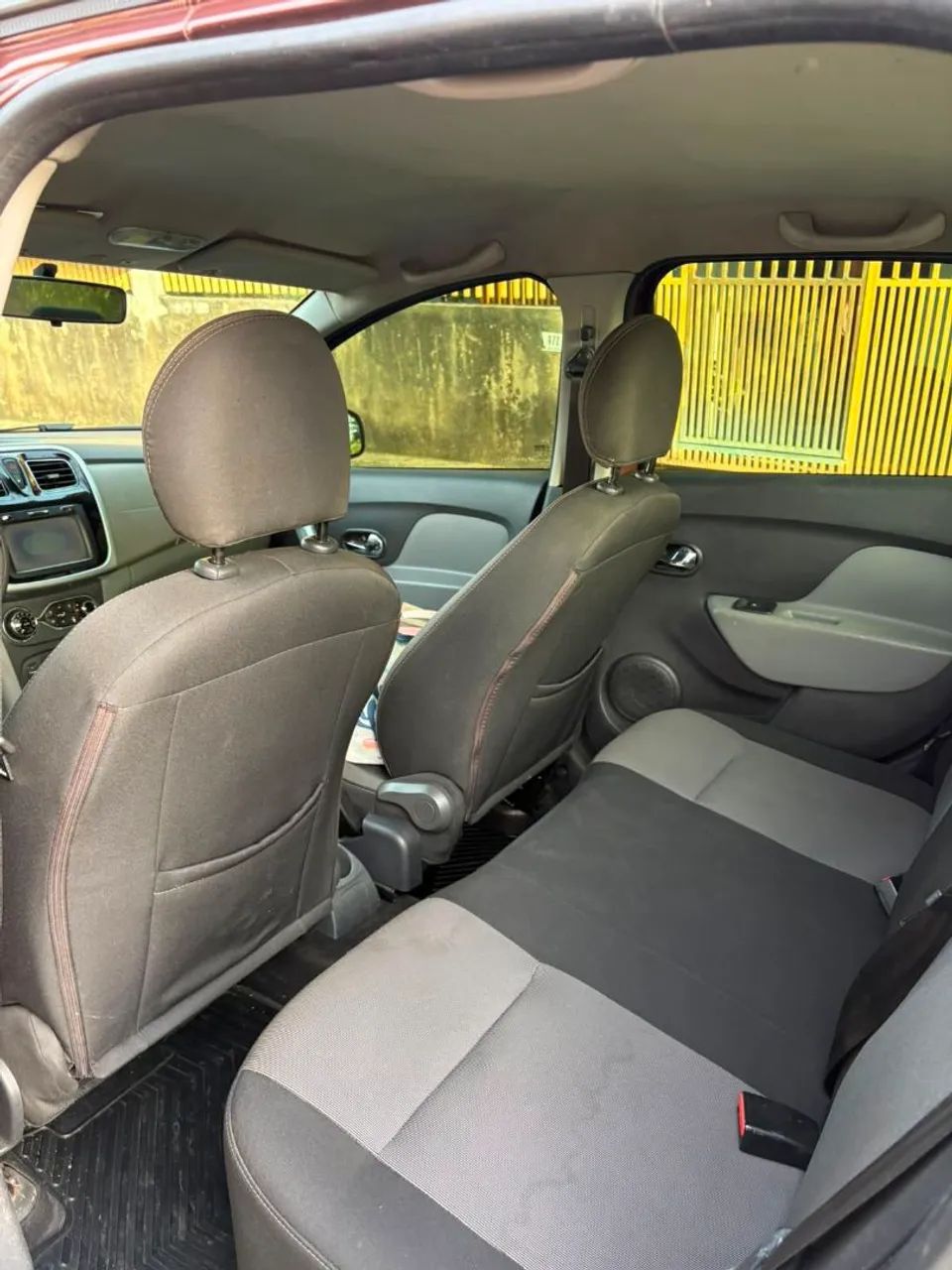 Renault Logan Dynamique Hi-flex 1.6 8V 4P 2015 - Foto 5
