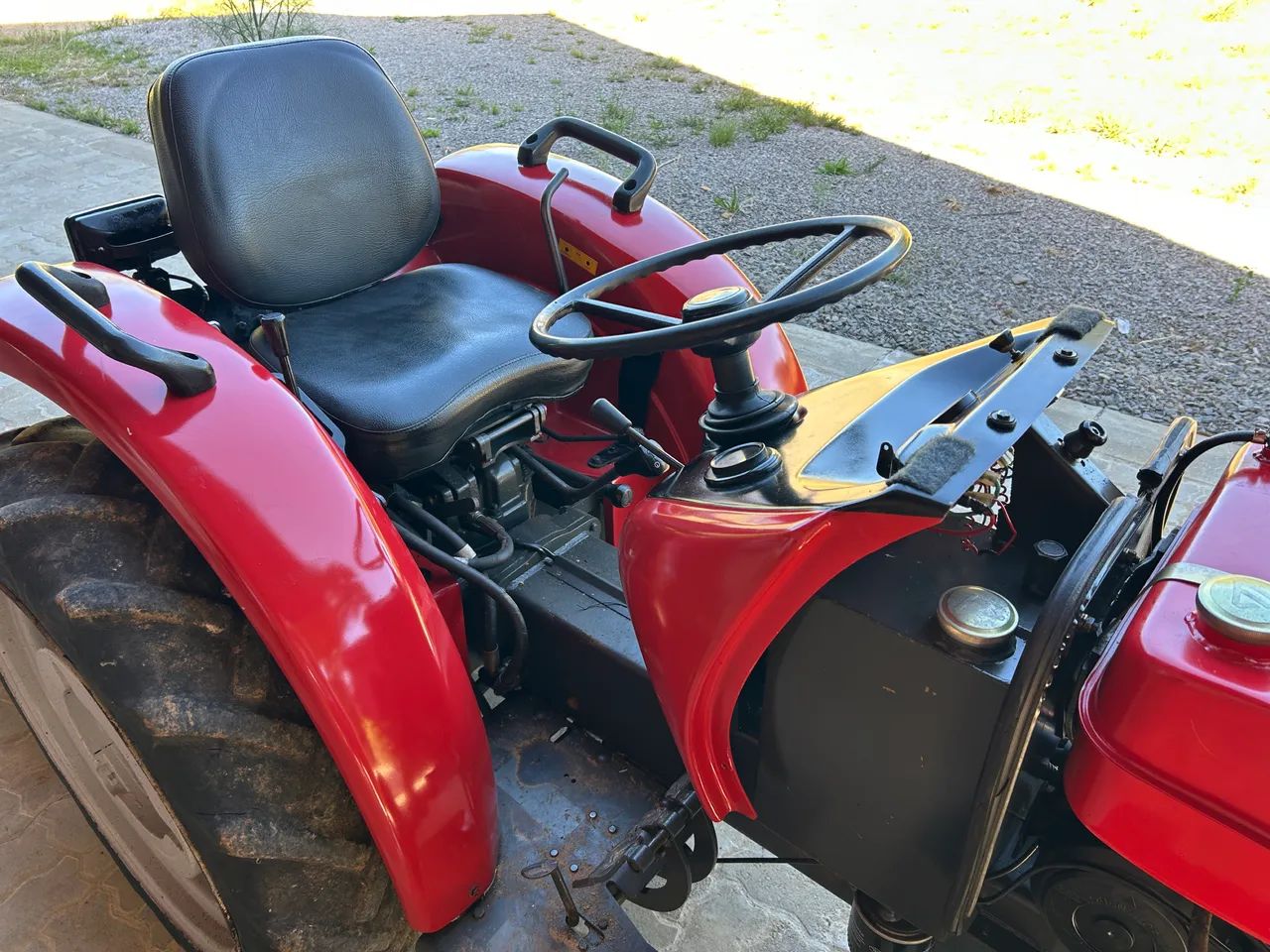 Trator Agrale 4100 - 2002 muito NOVO - Foto 6