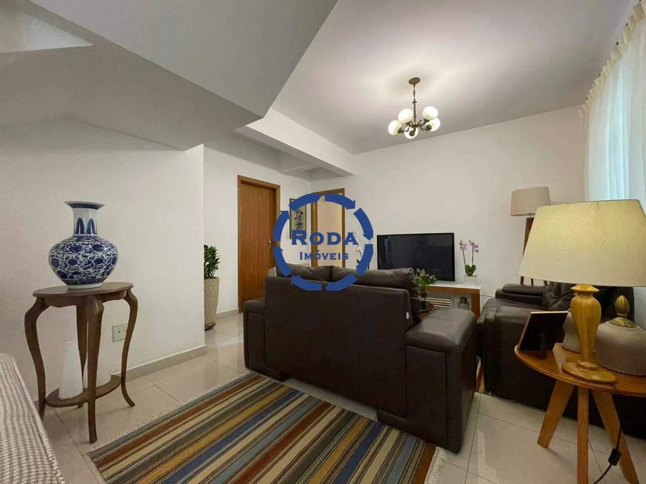 Sobreposta baixa no Embaré com 3 suítes, piscina e 2 vagas - Foto 4