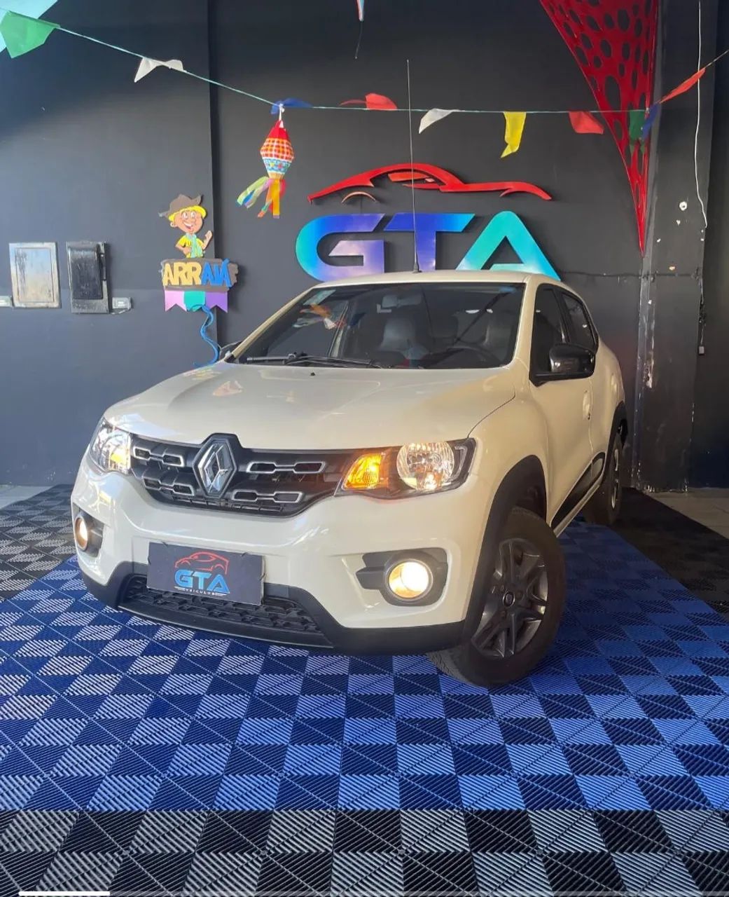 Renault Kwid Intense 1.0 Flex 12V 5P Mec. 2018