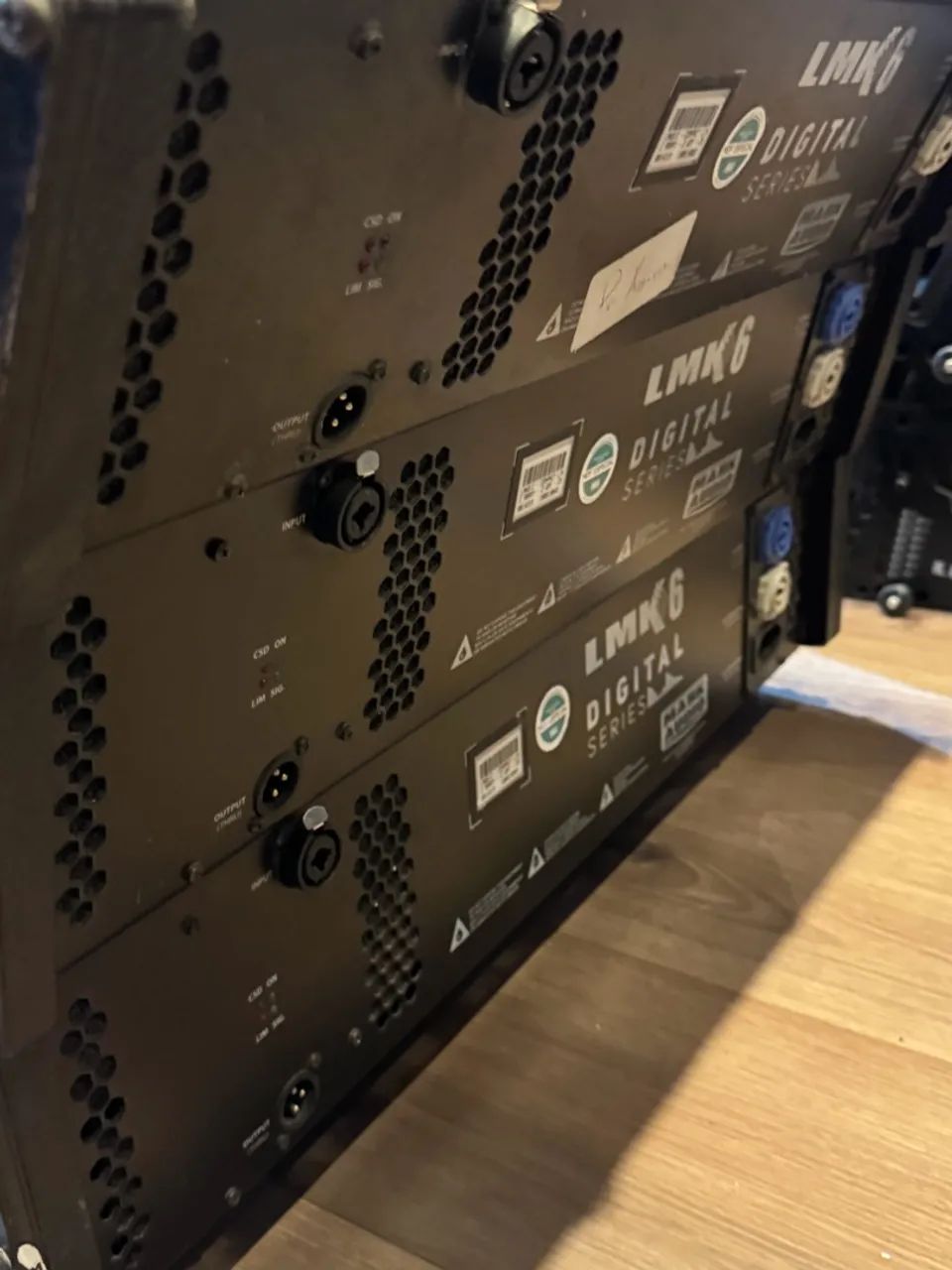 CAIXAS LINE, MAKAUDIO - Foto 5