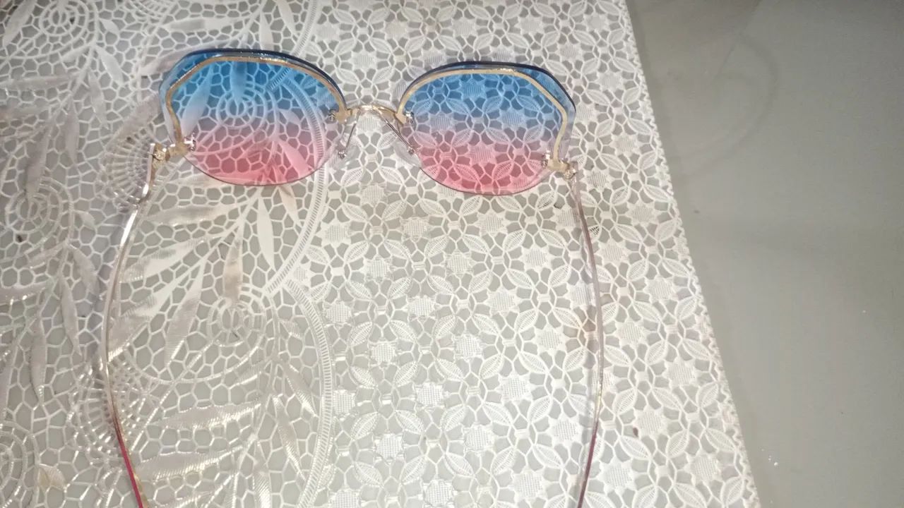 Vendo óculos de sol