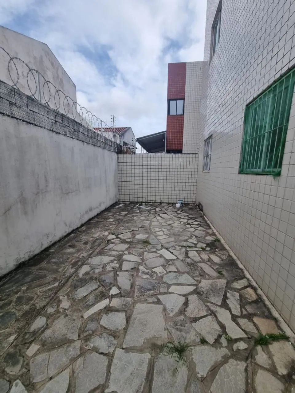 Alugo apartamento 3 Quartos com area externa no Geisel Cuia - Foto 2