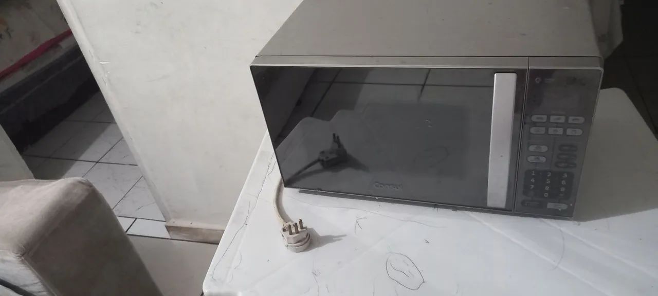 Micro-ondas quebrado