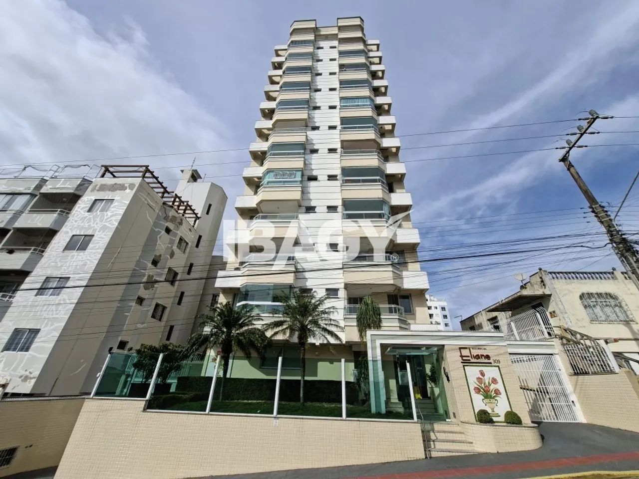 Excelente Apartamento 2 dormitório(s) em Barreiros - São José