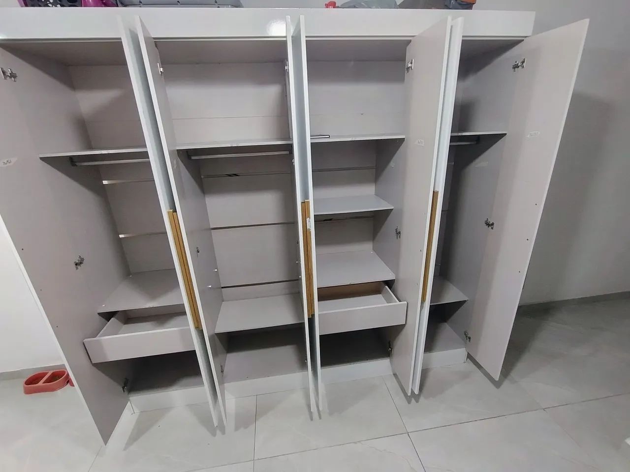 Guarda roupa 8 portas  - Foto 2