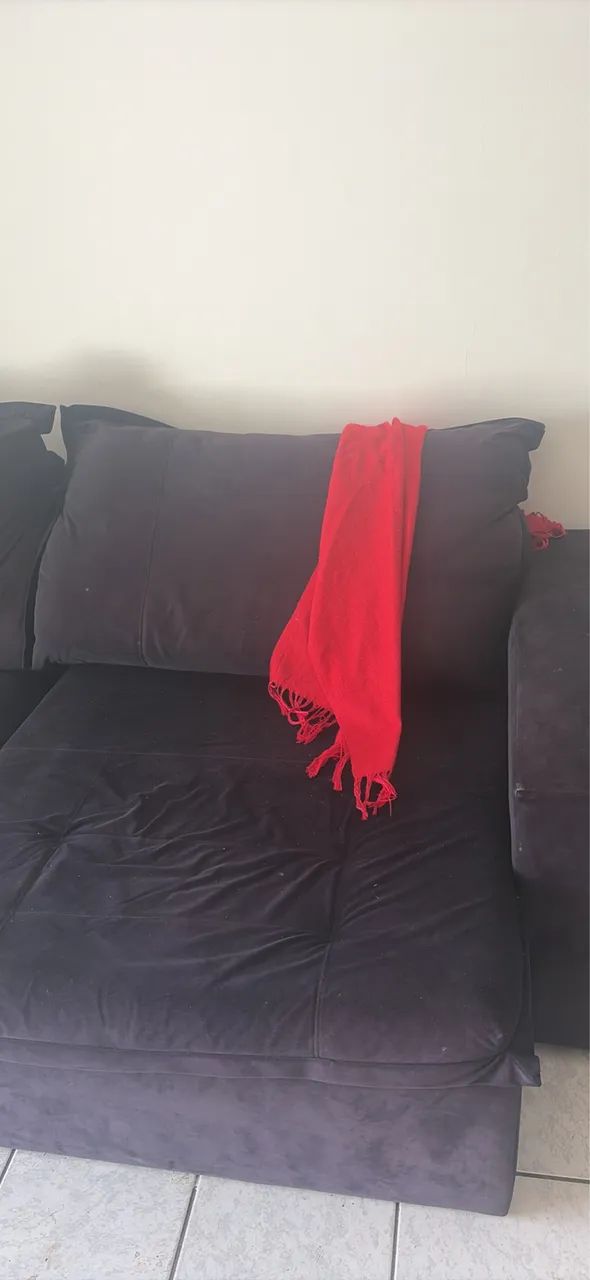 Sofá veludo preto - Foto 2