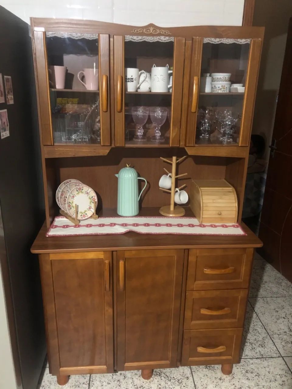 Armário cristaleira 