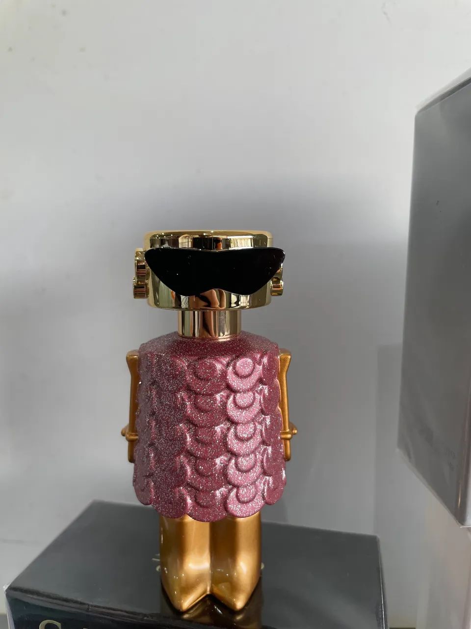 PERFUMES IMPORTADOS - Foto 2