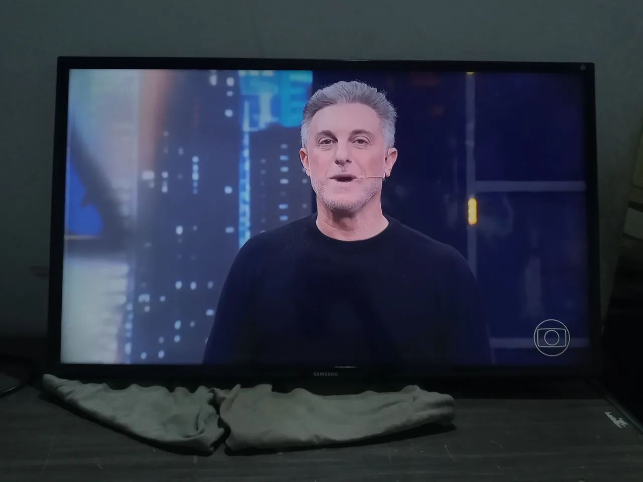 Tv Samsung Smart "40" Polegadas - Foto 4