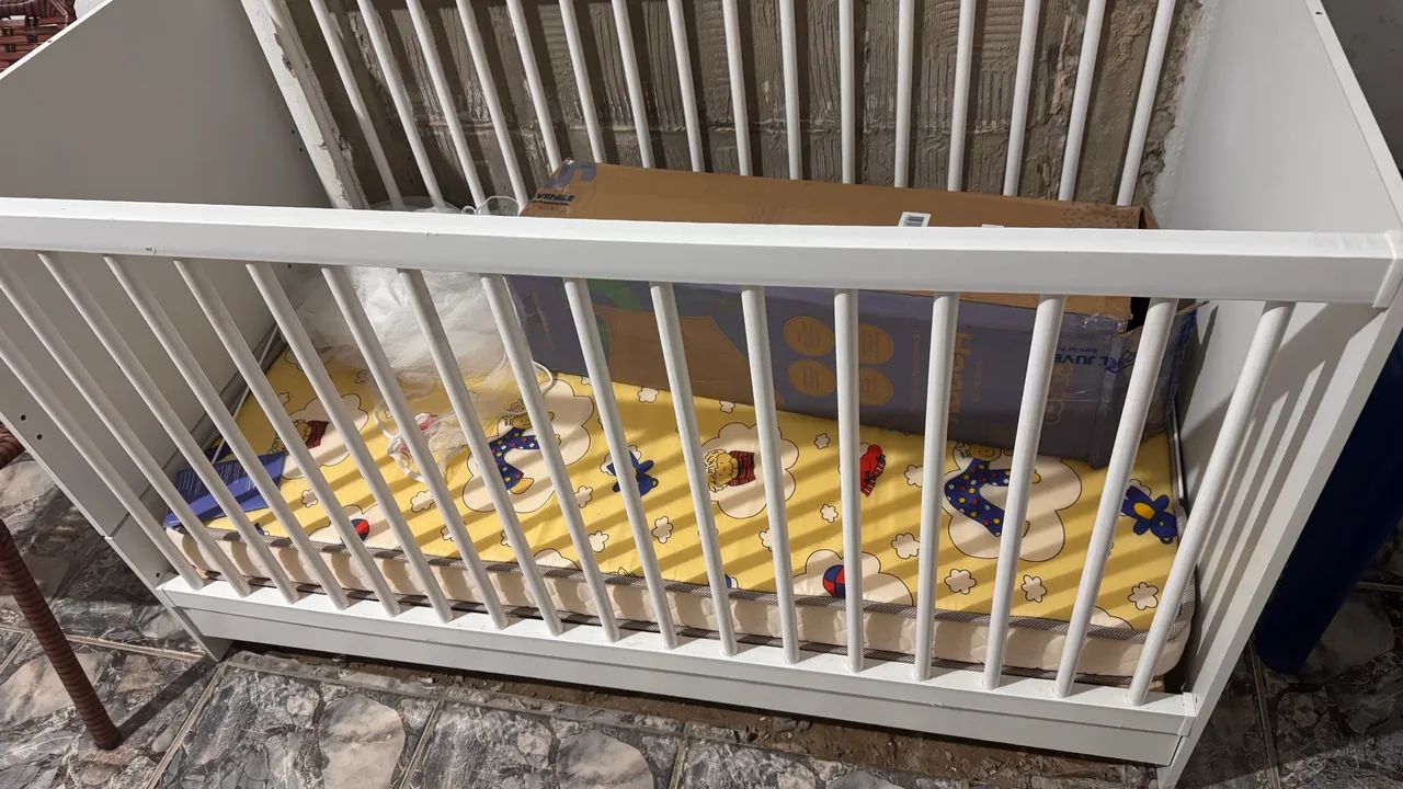 Berço para bebê com colchão  - Foto 3