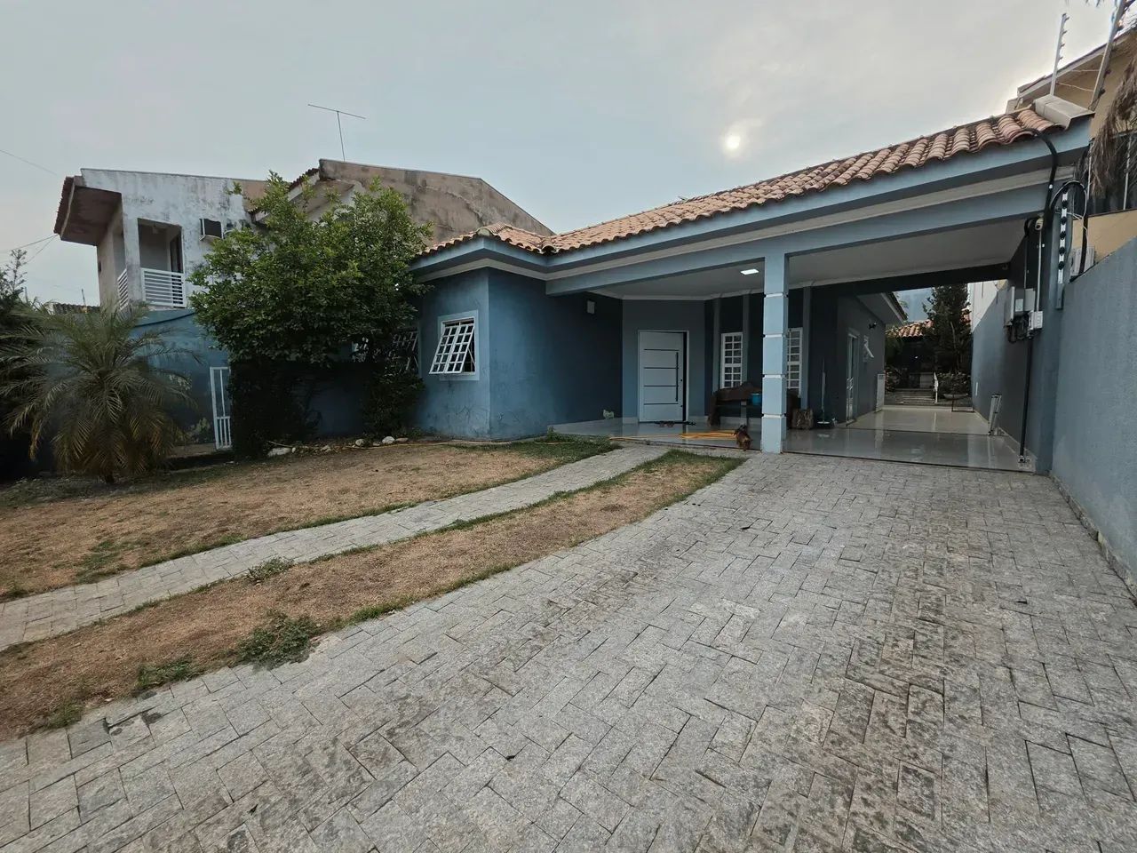 Casa térrea com piscina, área gourmet e energia solar no Ipase - Foto 2