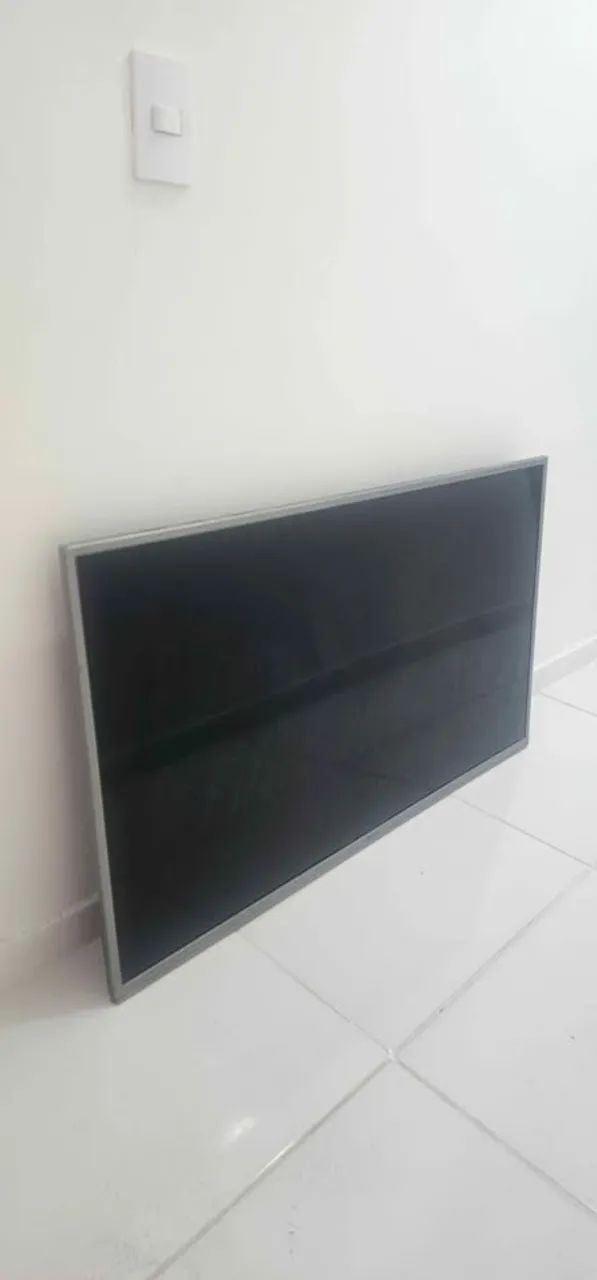 tv semp 49 polegadas com defeito