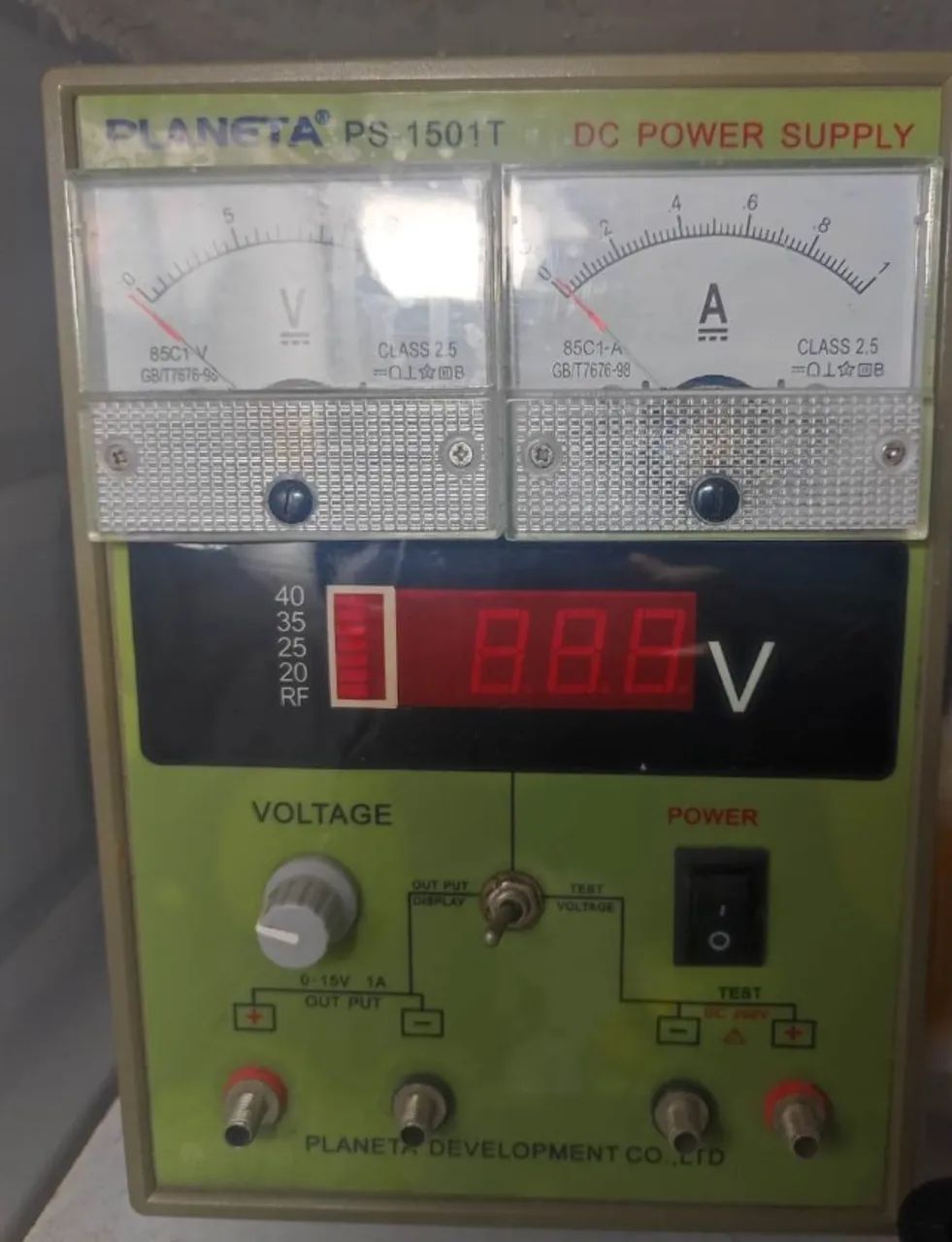 Fonte de Bancada Funcionando Perfeitamente