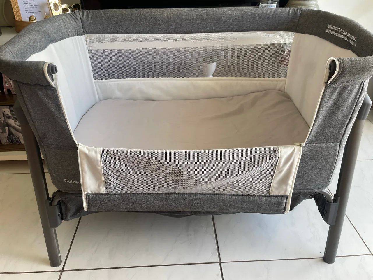 Berço Moisés Portátil Infantil Co-leito Colin Compacto Cor Cinza