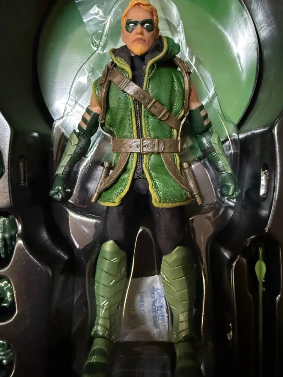 Arqueiro Verde Mezco Action Figure DC  - Foto 3