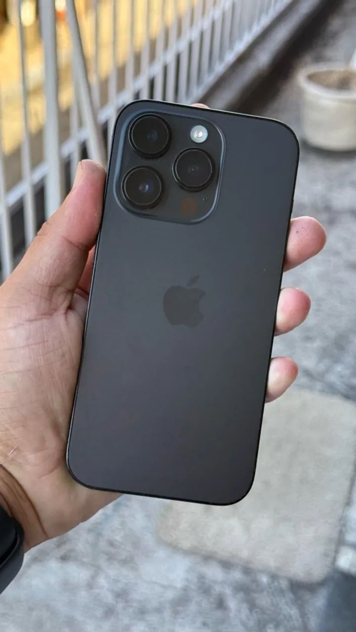 14 pro 256 preto  - Foto 4