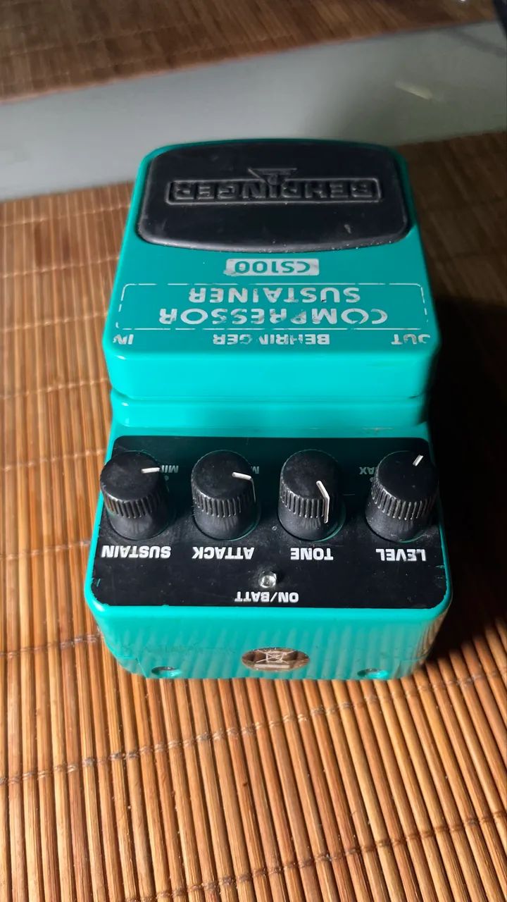 Pedal Guitarra Behringer CS100 Compressor Sustainer - Foto 2