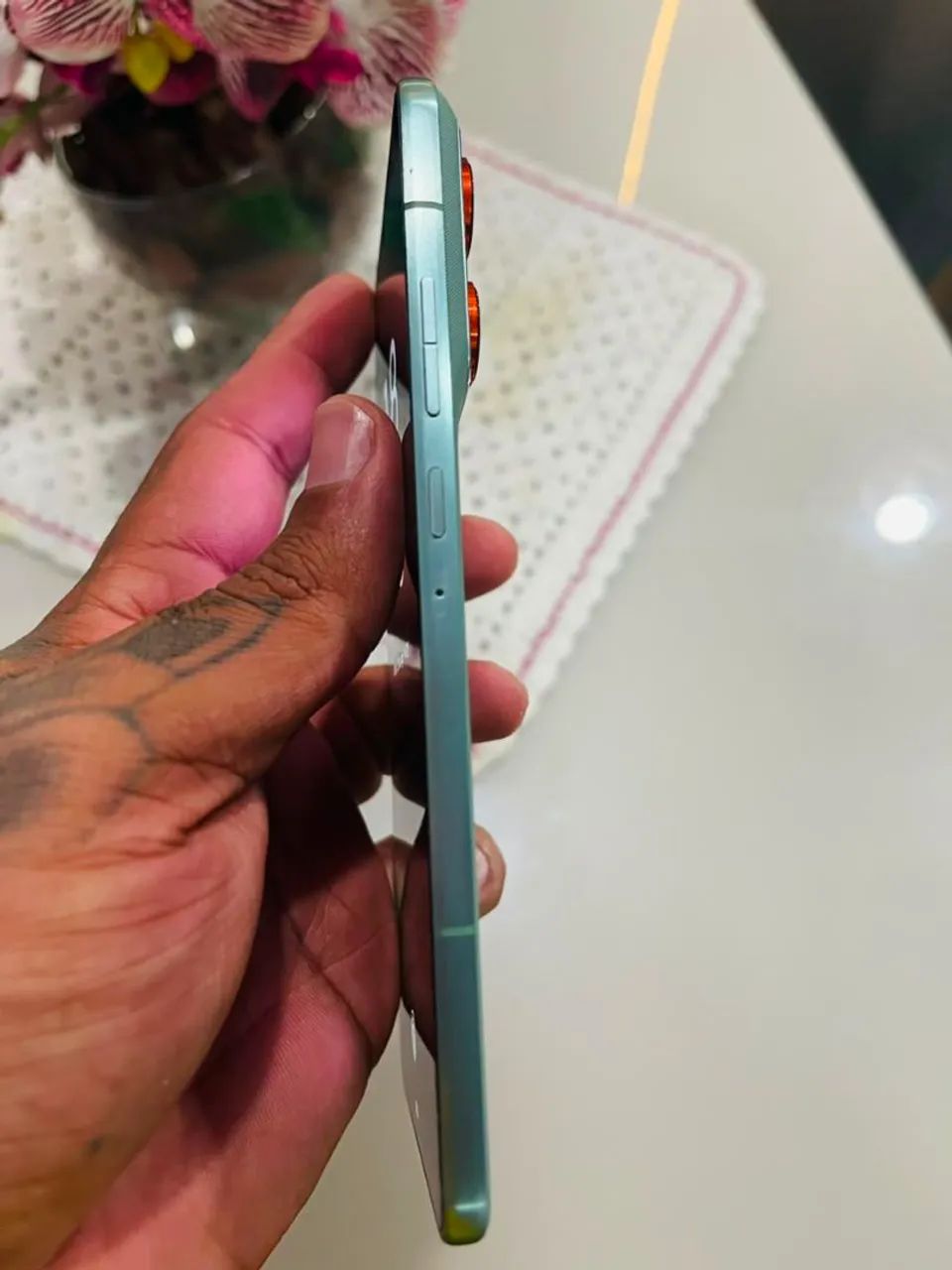 Moto Edge 70  - Foto 2