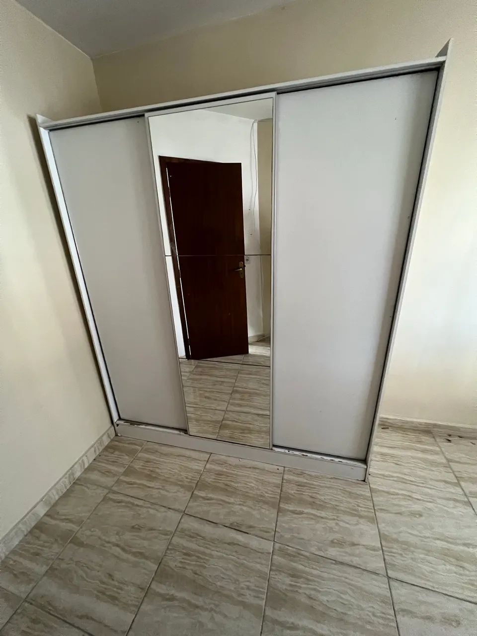 Guarda Roupa