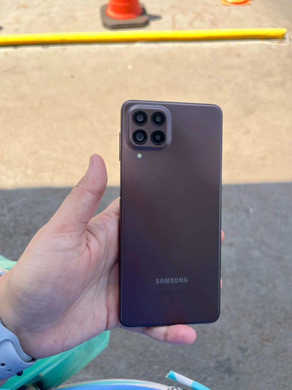 Vendo celular M53 - Foto 2