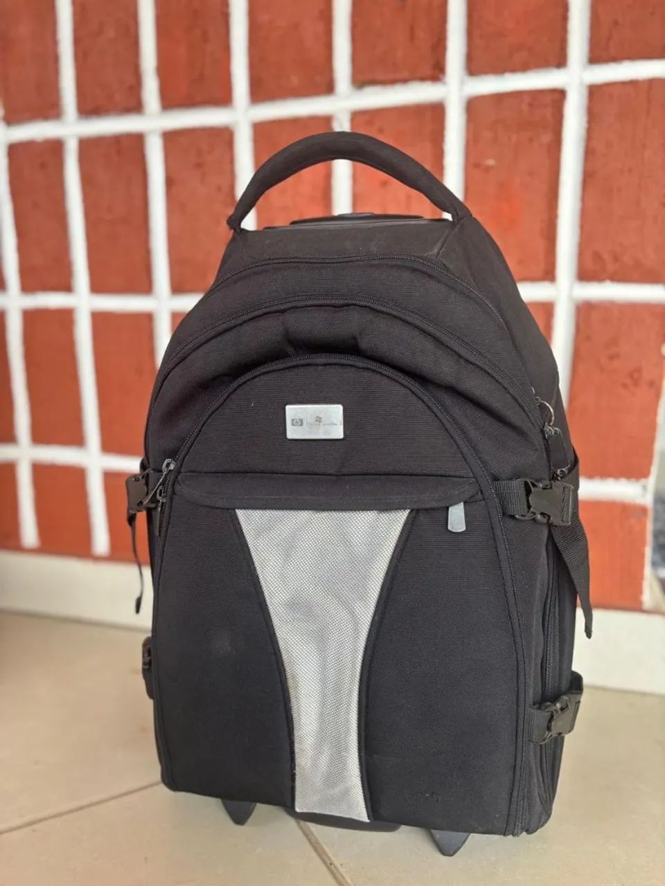 Mochila Executiva HP para Notebook com Rodinhas e Carrinho