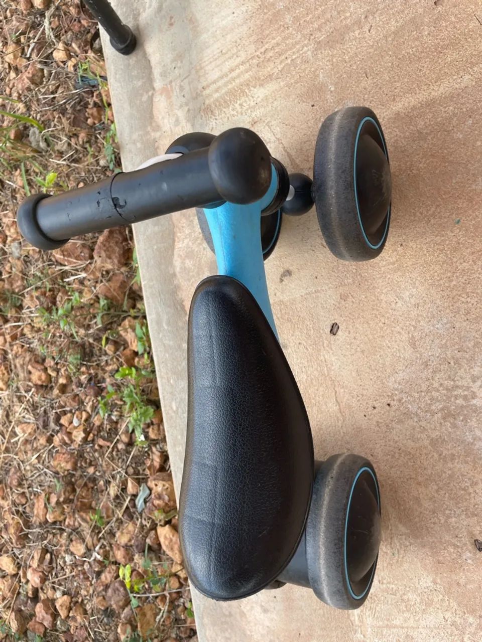 Vendo bicicleta de equilíbrio infantil  - Foto 2